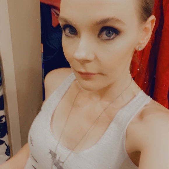 Sarah’s Side of The Closet! - Picture 6 of 6